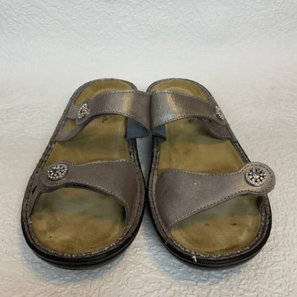 Naot Melody Metallic Road‎ Pewter Leather Double Strap Sandals Women 10 Israel